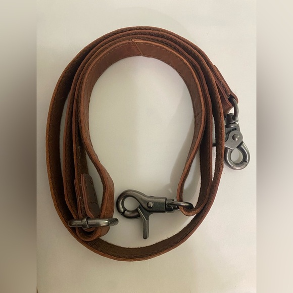 Spikes & Sparrow Leather Bag - Picture 14 of 15